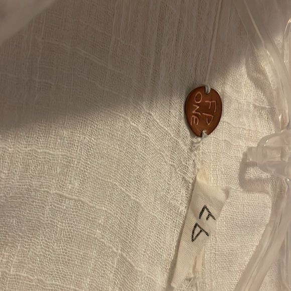 Free People Off White Size Large Wrap Blouse - Picture 2 of 3